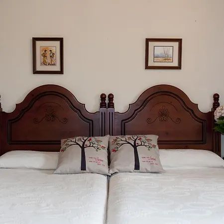 Trisqueles Y Buganvillas Hétvégi ház *