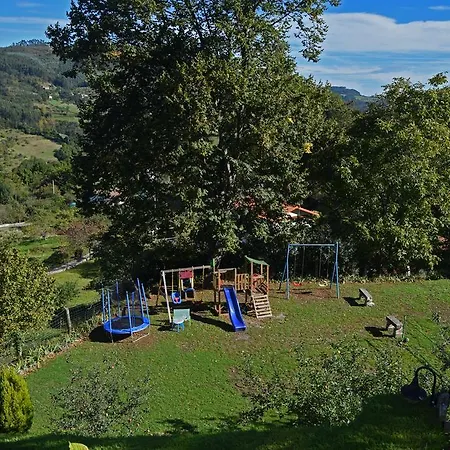 Trisqueles Y Buganvillas Villaviciosa (Asturias)