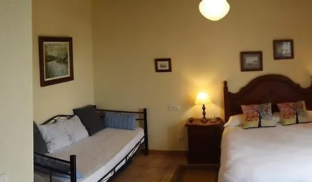 Country house Trisqueles Y Buganvillas Villaviciosa (Asturias)