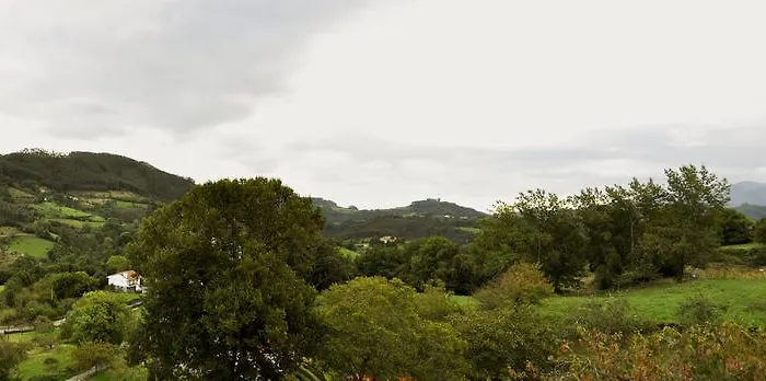 Trisqueles Y Buganvillas Casa rural Villaviciosa (Asturias)