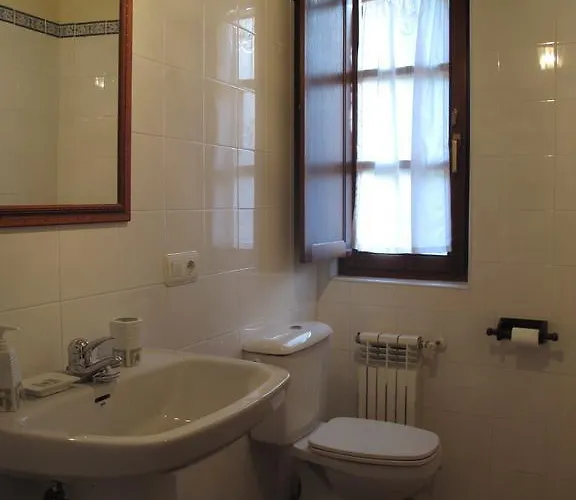 Trisqueles Y Buganvillas Villaviciosa (Asturias)