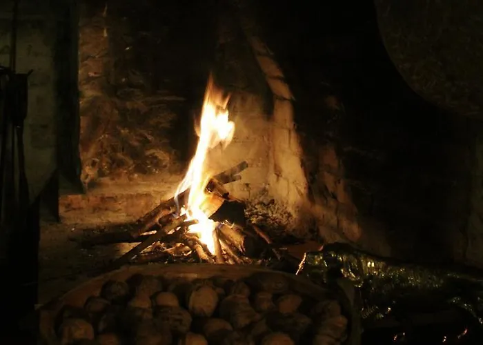 Trisqueles Y Buganvillas Casa rural Villaviciosa (Asturias)